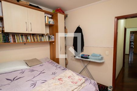 Casa à venda com 199m², 3 quartos e 2 vagasQuarto 2