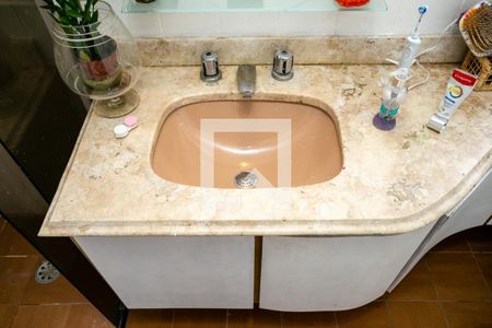 Apartamento à venda com 200m², 4 quartos e 2 vagasBanheiro