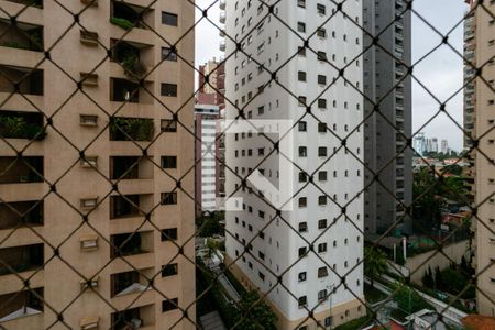 Apartamento à venda com 200m², 4 quartos e 2 vagasVista da Suíte 1