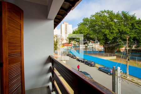 Casa à venda com 320m², 3 quartos e 5 vagasVaranda do quarto 1