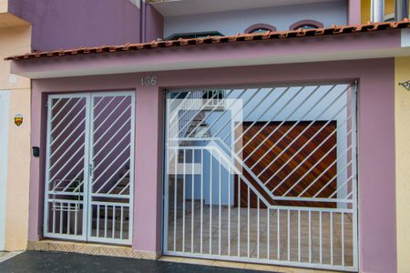 Casa à venda com 320m², 3 quartos e 5 vagasFachada