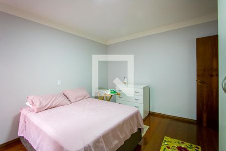 Casa à venda com 320m², 3 quartos e 5 vagasQuarto 2 - Suíte