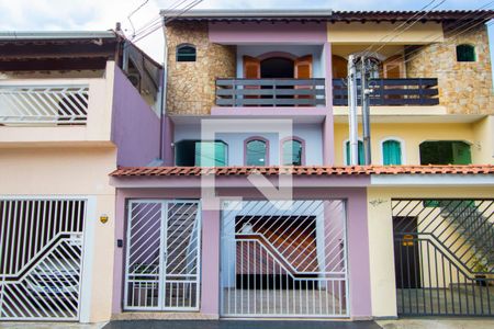 Casa à venda com 320m², 3 quartos e 5 vagasFachada