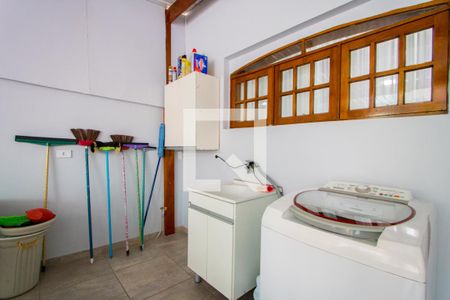 Casa à venda com 320m², 3 quartos e 5 vagasÁrea de serviço/Espaço gourmet