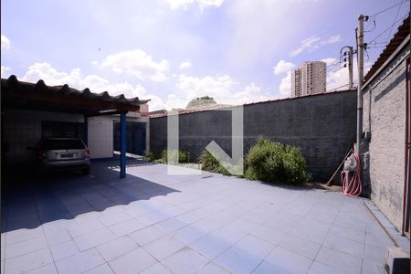 Casa à venda com 85m², 2 quartos e 6 vagas Casa à venda com 85m², 2 quartos e 6 vagasGaragem