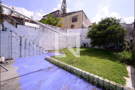 Casa à venda com 85m², 2 quartos e 6 vagas Casa à venda com 85m², 2 quartos e 6 vagasQuintal