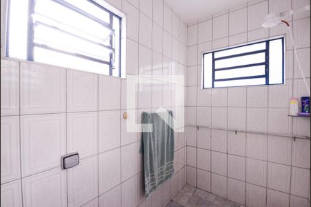 Casa à venda com 85m², 2 quartos e 6 vagas Casa à venda com 85m², 2 quartos e 6 vagasBanheiro do Quarto 2