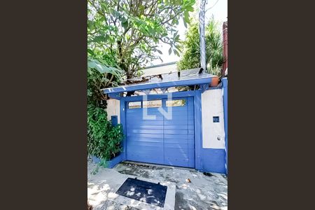 Fachada de casa à venda com 4 quartos, 260m² em Vila Cordeiro, São Paulo
