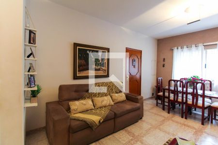 Sala de casa para alugar com 4 quartos, 200m² em Vila Prudente, São Paulo