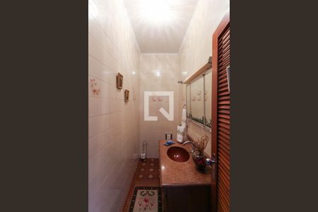 Casa para alugar com 200m², 4 quartos e 2 vagasLavabo