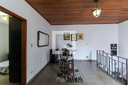 Casa para alugar com 200m², 4 quartos e 2 vagasEntre Quartos