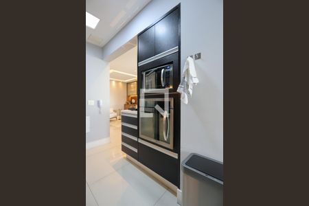 Apartamento para alugar com 96m², 2 quartos e 2 vagas Apartamento para alugar com 96m², 2 quartos e 2 vagasCozinha