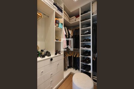 Apartamento para alugar com 96m², 2 quartos e 2 vagas Apartamento para alugar com 96m², 2 quartos e 2 vagasCloset da Suíte