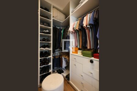 Apartamento para alugar com 96m², 2 quartos e 2 vagas Apartamento para alugar com 96m², 2 quartos e 2 vagasCloset da Suíte