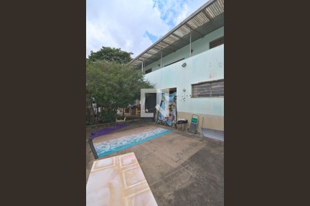 Casa à venda com 578m², 7 quartos e 8 vagasQuintal