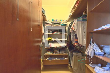 Casa à venda com 578m², 7 quartos e 8 vagasCloset da suíte 1