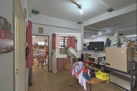 Casa à venda com 578m², 7 quartos e 8 vagasCozinha do do Salão/Garagem