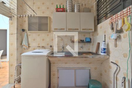 Casa à venda com 578m², 7 quartos e 8 vagasÁrea de Serviço (piso superior)