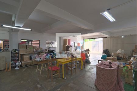 Casa à venda com 578m², 7 quartos e 8 vagasSalão/Garagem do piso inferior