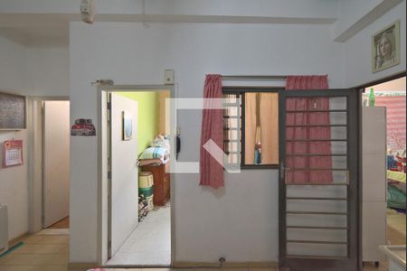 Casa à venda com 578m², 7 quartos e 8 vagasCozinha do Salão/Garagem