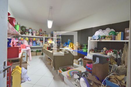 Casa à venda com 578m², 7 quartos e 8 vagasQuarto 1  do Salão/Garagem
