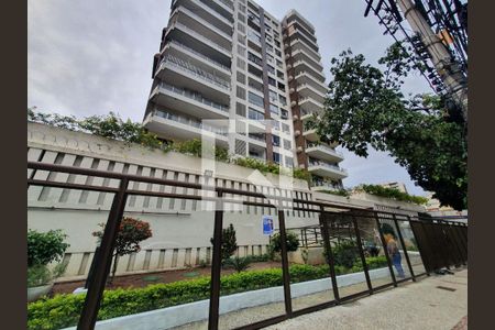 Apartamento para alugar com 110m², 2 quartos e 1 vagaFachada