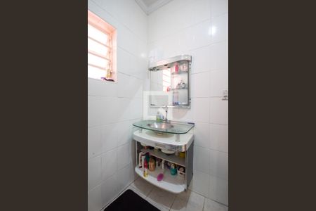 Casa à venda com 250m², 2 quartos e 4 vagasBanheiro