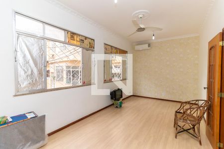 Sala  de casa à venda com 3 quartos, 192m² em Pilares, Rio de Janeiro