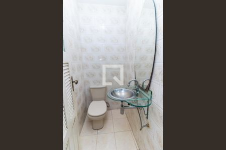 Casa à venda com 192m², 3 quartos e 2 vagasBanheiro 3