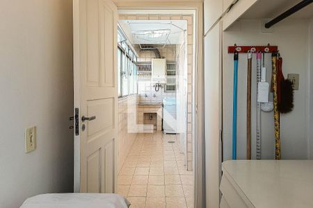 Apartamento à venda com 105m², 3 quartos e 1 vaga Apartamento à venda com 105m², 3 quartos e 1 vagaQuarto de Serviço