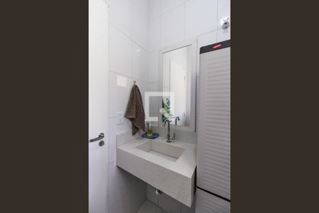 Lavabo de casa para alugar com 3 quartos, 170m² em Água Rasa, São Paulo