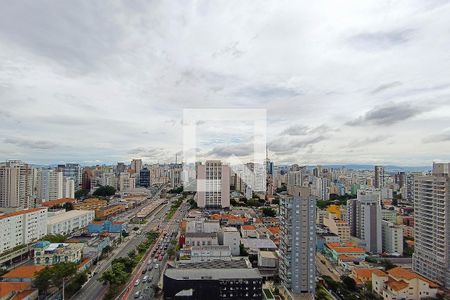 Apartamento para alugar com 28m², 1 quarto e sem vaga Apartamento para alugar com 28m², 1 quarto e sem vagaÁrea comum - Piscina