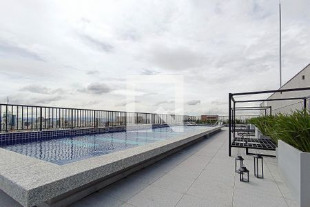 Apartamento para alugar com 28m², 1 quarto e sem vaga Apartamento para alugar com 28m², 1 quarto e sem vagaÁrea comum - Piscina