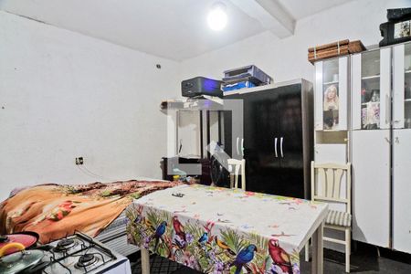 Casa à venda com 160m², 3 quartos e 1 vaga Casa à venda com 160m², 3 quartos e 1 vagaQuarto de Serviço
