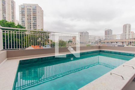 Apartamento para alugar com 31m², 1 quarto e sem vaga Apartamento para alugar com 31m², 1 quarto e sem vagaÁrea comum - Piscina