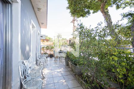 Casa à venda com 320m², 5 quartos e 4 vagasVaranda