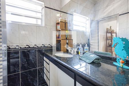 Casa à venda com 320m², 5 quartos e 4 vagasbanheiro 2