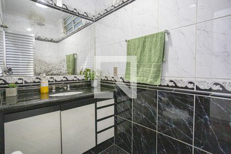 LavaboBa de casa para alugar com 5 quartos, 320m² em Jardim das Flores, Osasco