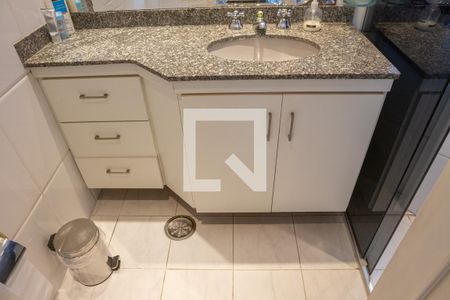 Apartamento à venda com 146m², 3 quartos e 3 vagasBanheiro da Suíte 2