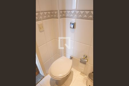 Apartamento à venda com 146m², 3 quartos e 3 vagasBanheiro da Suíte 2