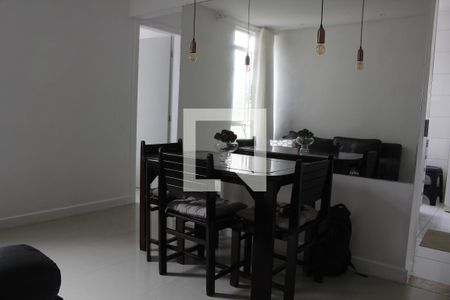 Sala de apartamento para alugar com 2 quartos, 56m² em Nova Brasília, Salvador