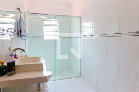 Casa à venda com 287m², 5 quartos e 3 vagasBanheiro