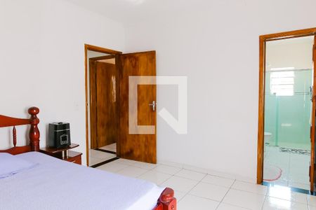Casa à venda com 287m², 5 quartos e 3 vagasQuarto Suíte