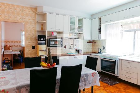 Casa à venda com 287m², 5 quartos e 3 vagasCozinha