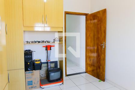 Casa à venda com 287m², 5 quartos e 3 vagasQuarto 2