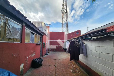 Casa à venda com 213m², 3 quartos e 2 vagasQuintal