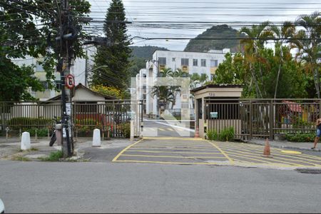 Apartamento para alugar com 80m², 2 quartos e 2 vagasFachada e portaria