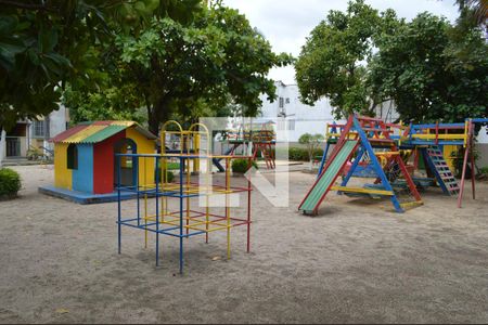 Apartamento para alugar com 80m², 2 quartos e 2 vagasÁrea comum - Playground