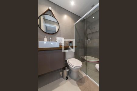 Apartamento à venda com 70m², 2 quartos e 2 vagas Apartamento à venda com 70m², 2 quartos e 2 vagasBanheiro Social