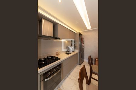 Apartamento à venda com 70m², 2 quartos e 2 vagas Apartamento à venda com 70m², 2 quartos e 2 vagasCozinha